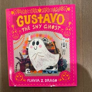 Gustavo the Shy Ghost Book